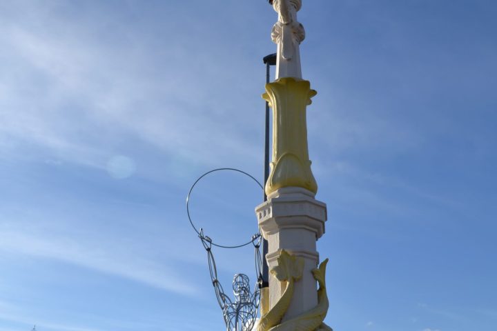 a clock tower in a city